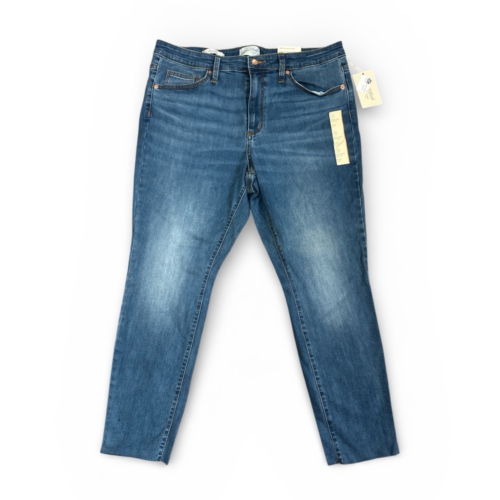 NWT Universal Thread High-Rise Skinny Light Blue Jeans - Size 16